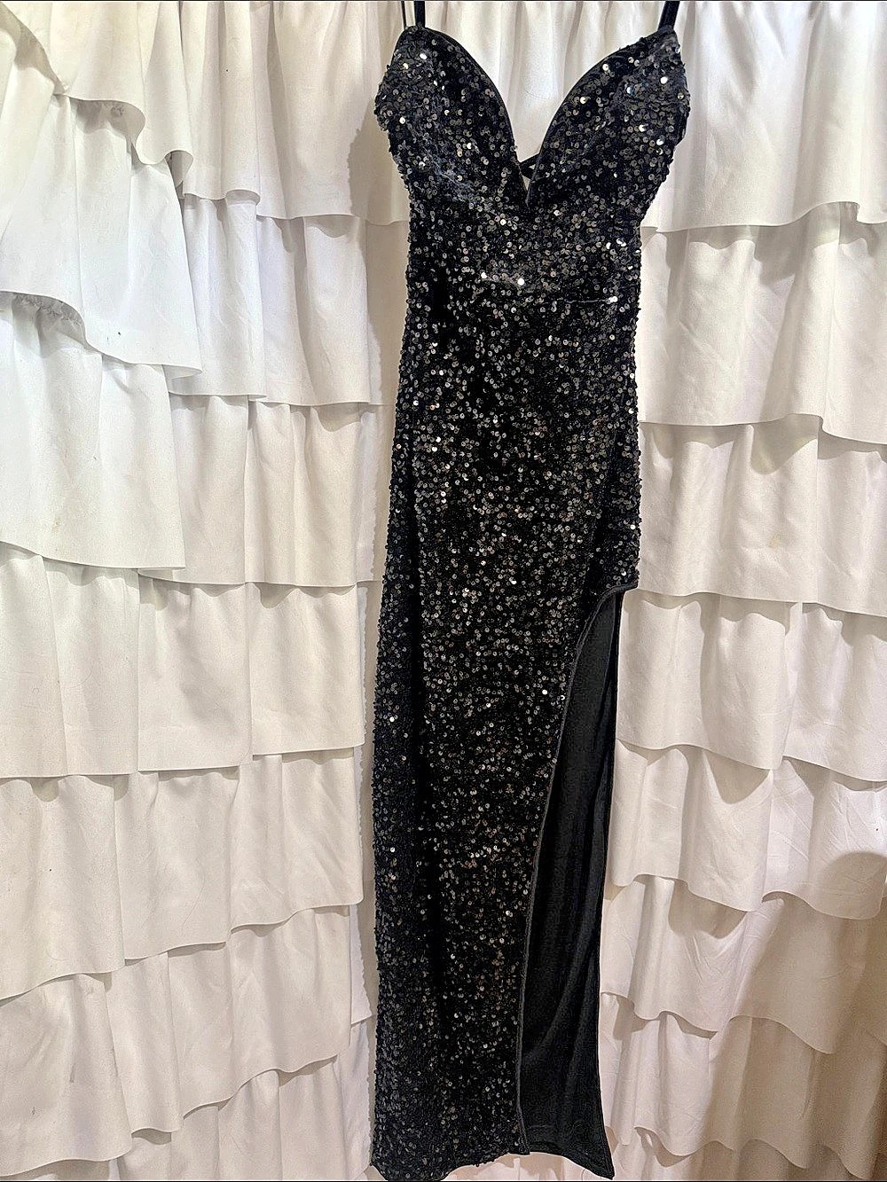 Iris Black Sequin Maxi Dress Size Medium Like New